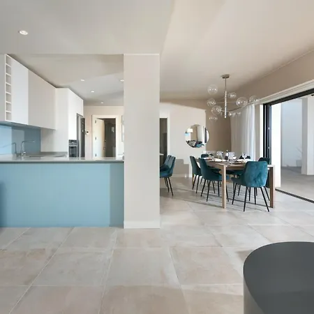 Penthouse With Ocean View 4 Bedrooms Málaga