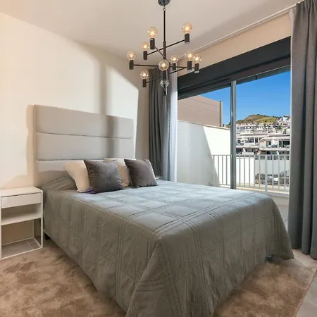 Penthouse With Ocean View 4 Bedrooms *